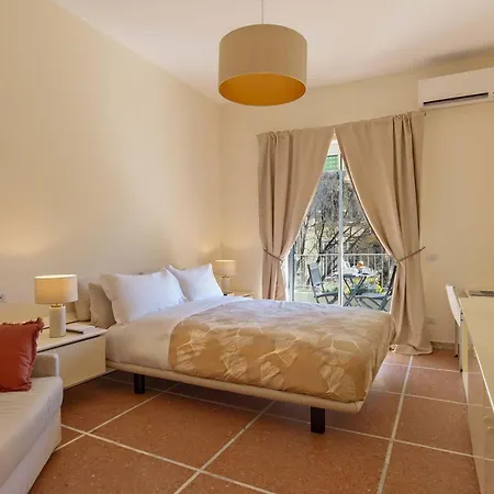 Baglivi 8 - Sapienza - Metro B Appartement *