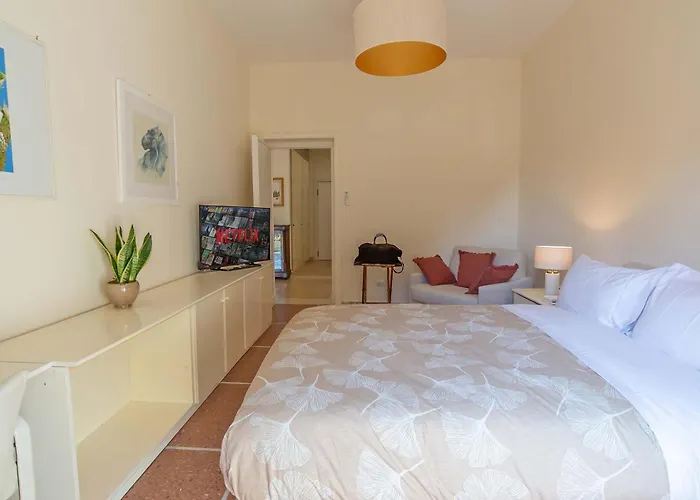 Baglivi 8 - Sapienza - Metro B * Rom